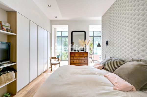 Appartement
         8 pièces
        - 264 m² Bien prestige 1 490 000 € *