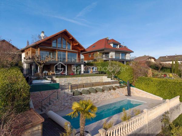 Maison contemporaine de 212 m²