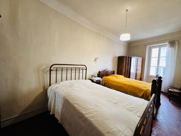 Maison T4 sur trois niveaux - Corbieres - Réf. 524-A