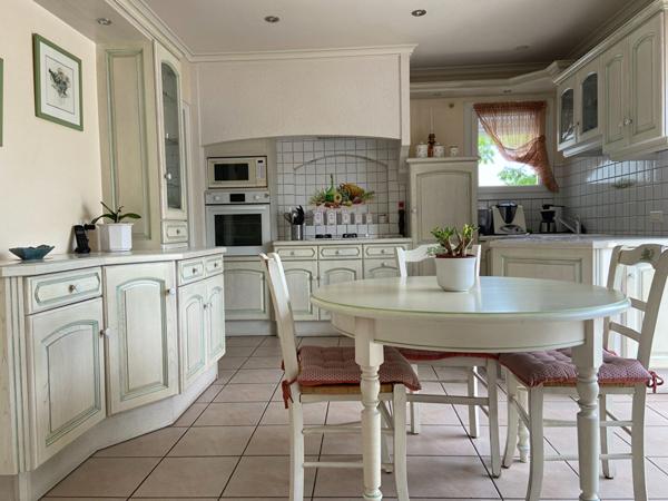 Maison Saint Hilaire De Riez 3 ch + bureau, garage double + garage independant