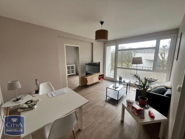 Appartement à louer 4 pièces 73.15m²
