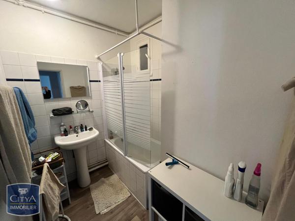 Appartement à louer 4 pièces 73.15m²