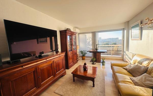 Appartement à vendre    3 pièces • 61,20 m2 Toulon