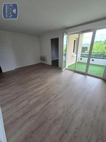 Appartement à louer 3 pièces 51.79m² Vayres (33870)