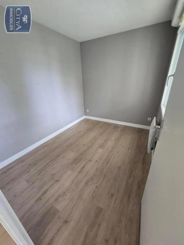 Appartement à louer 3 pièces 51.79m² Vayres (33870)