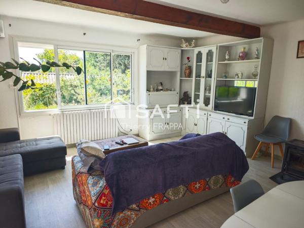 Vue mer, extérieurs et potentiel : une villa singulière