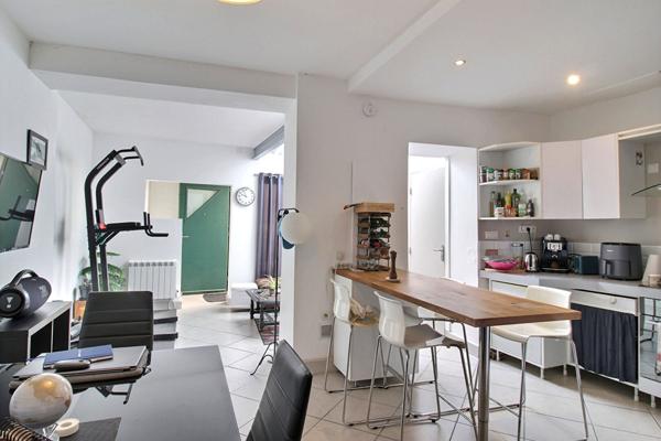 EXCLUSIVITÉ - T3 avec patio situé proche de la place Faulquier, à Antigone