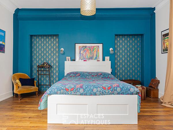 Une maison familiale de charme avec cour-jardin et garage