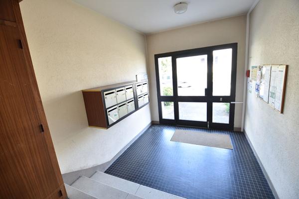 LAVAL - Secteur "MURAT" - Appartement T3 - Balcon - cave