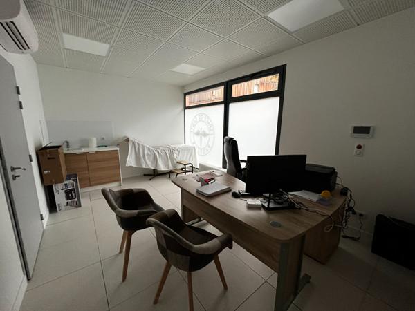 Achat local commercial Limeil-Brévannes - 8 pièce(s) - 183 m² - 639 000 €