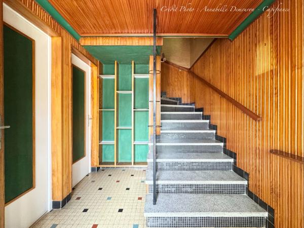 Vaste Maison individuelle P8 à rénover - LE VERNET (03200) - Terrain - garage, carport et atelier.