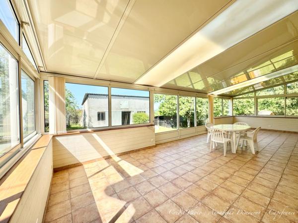 Vaste Maison individuelle P8 à rénover - LE VERNET (03200) - Terrain - garage, carport et atelier.