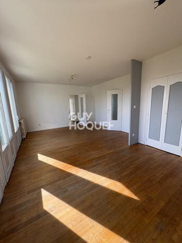MAISON À LOUER DE 4 PIÈCES DE 80,00 M²
