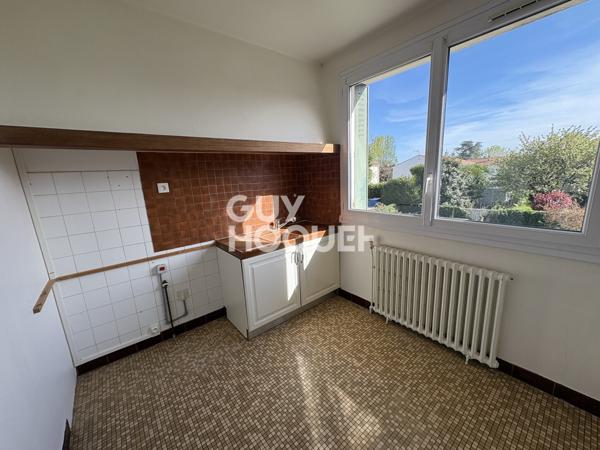 MAISON À LOUER DE 4 PIÈCES DE 80,00 M²