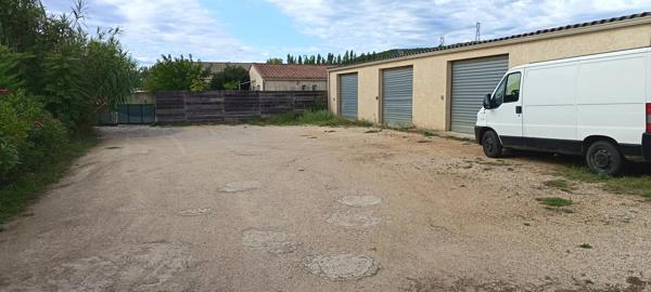 Immobilier Tresques (30330) – Garage 170m2 – 190 000 €