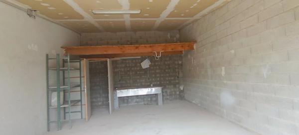 Immobilier Tresques (30330) – Garage 170m2 – 190 000 €