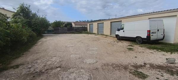 Immobilier Tresques (30330) – Garage 170m2 – 190 000 €