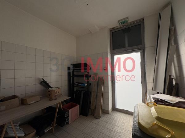 Location / Local Commercial à Bessines (79000)