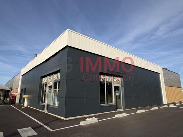 Location / Local Commercial à Bessines (79000)