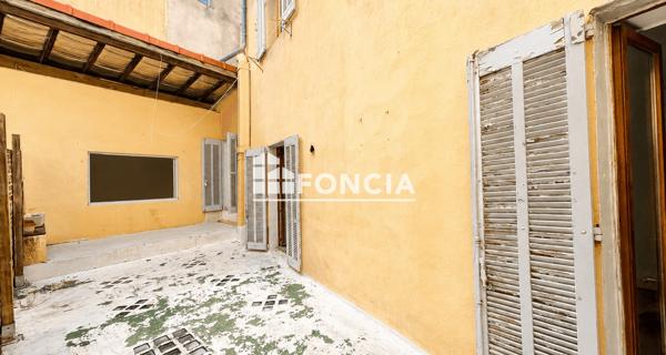 À vendre Appartement 5 pièces 133.26 m² - Nîmes 30000