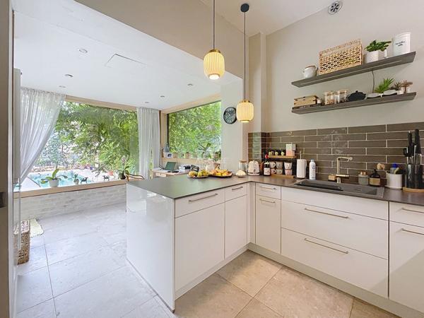 Croissy-sur-Seine Maison 8 pièce(s) location meublée

Loyer €6 500/mois **

- Ref : 150872