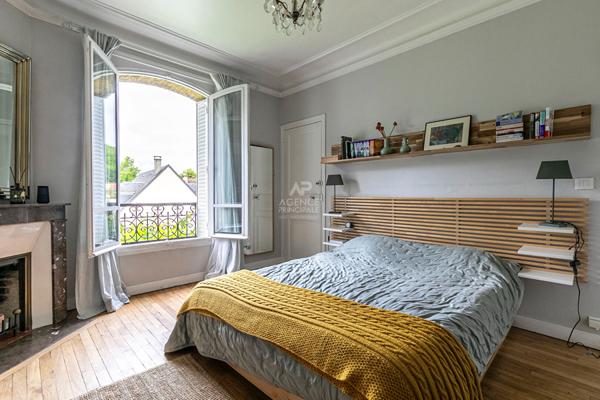 Croissy-sur-Seine Maison 8 pièce(s) location meublée

Loyer €6 500/mois **

- Ref : 150872