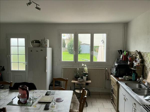 Immeuble à vendre |  Château-Renault |  197 m²