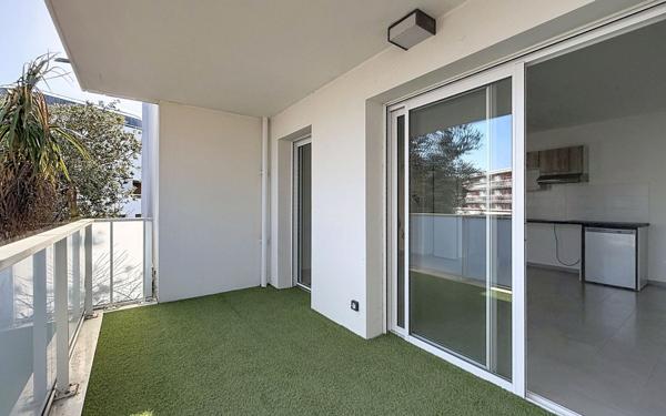 Appartement à vendre    2 pièces • 45 m2 La Rochelle