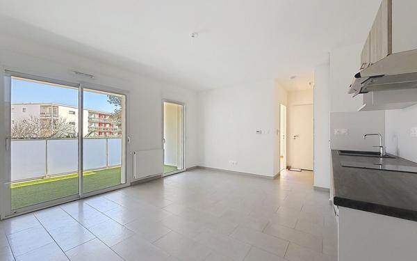 Appartement à vendre    2 pièces • 45 m2 La Rochelle