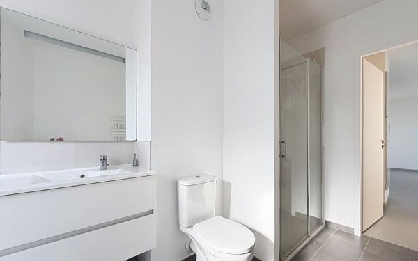 Appartement à vendre    2 pièces • 45 m2 La Rochelle