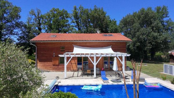 Villa contemporaine avec piscine et grand terrain – Monclar de Quercy