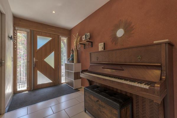 Villa contemporaine avec piscine et grand terrain – Monclar de Quercy