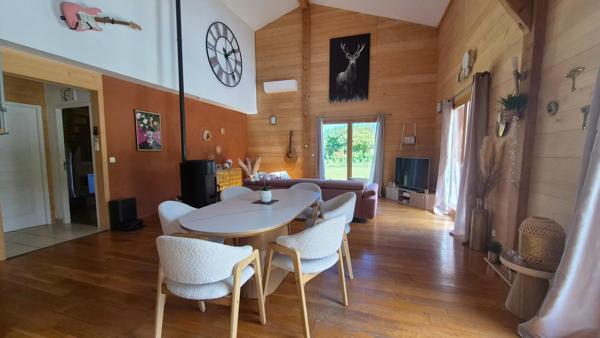 Villa contemporaine avec piscine et grand terrain – Monclar de Quercy