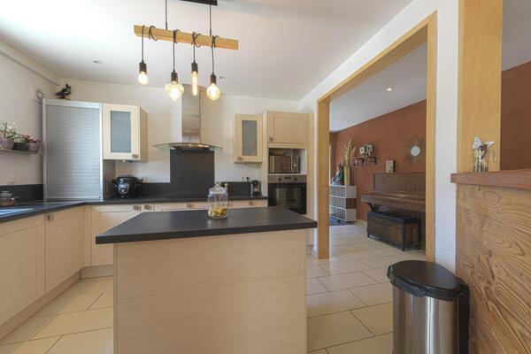 Villa contemporaine avec piscine et grand terrain – Monclar de Quercy