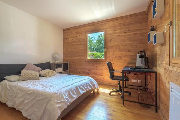Villa contemporaine avec piscine et grand terrain – Monclar de Quercy