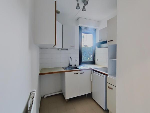 34000 MONTPELLIER ANTIGONE - APPARTEMENT LUMINEUX DE 51 M2 CLIMATISÉ AVEC TERRASSE SÉCURISÉE ET INTERIEUR CLIMATISÉ