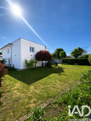 Maison à vendre 5 pièces 131 m² Pessac