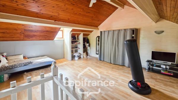 A vendre maison 5 pièces avec piscine et logement indépendant TOURNUS (71)