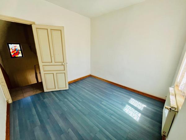 Bel ensemble immobilier avec jardin (200/220m2)