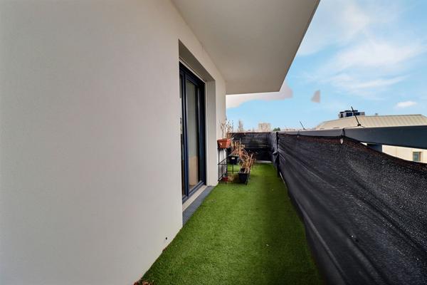 Grand T3 de 72 m² avec terrasse de 40 m² ! immeuble récent