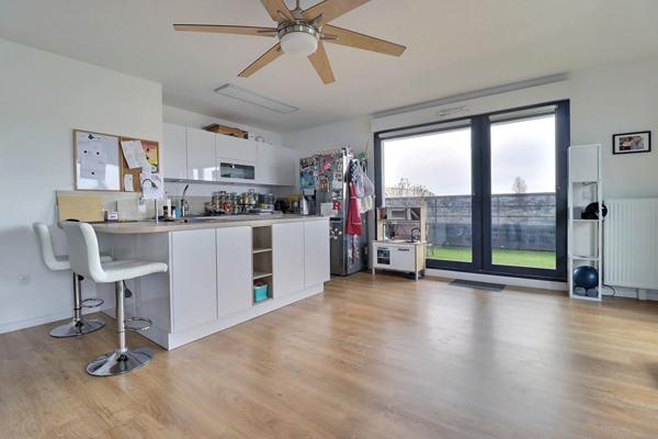Grand T3 de 72 m² avec terrasse de 40 m² ! immeuble récent