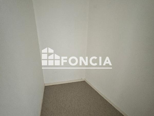 Location Studio 26.86 m² - 93-99 RUE CHARLES LEGENDRE Limoges 87000