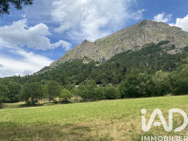 Maison à vendre 6 pièces 204 m² Aubessagne