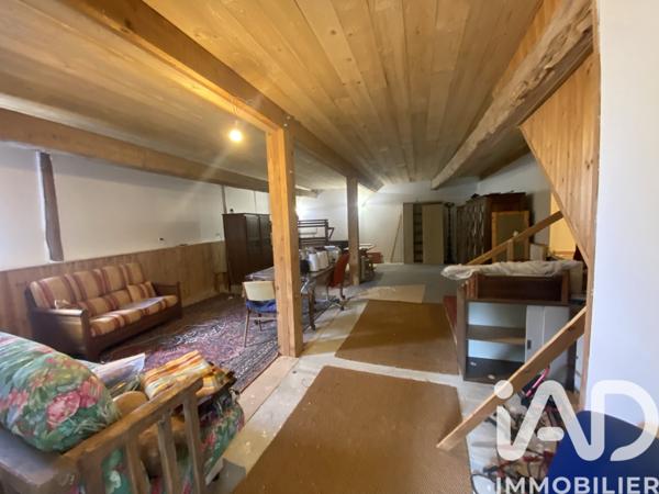 Maison à vendre 6 pièces 204 m² Aubessagne