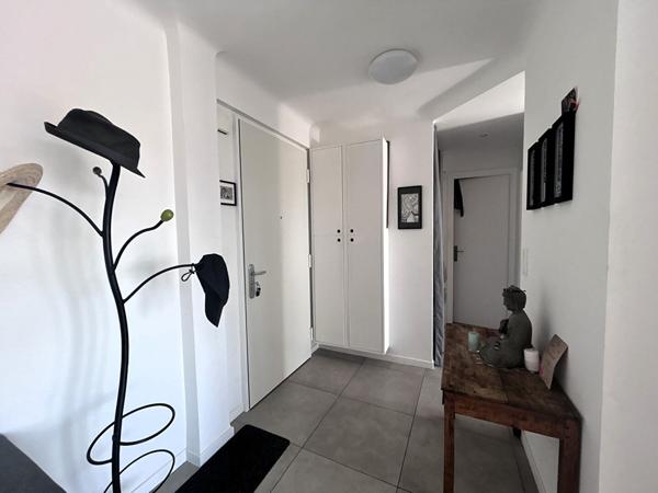 Appartement Cagnes Sur Mer 2 pièce(s) 42.55 m2, garage et cave.