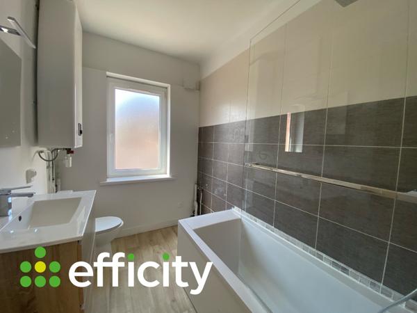 Appartement
         3 pièces
        - 79 m² Exclusivité 99 500 € *
