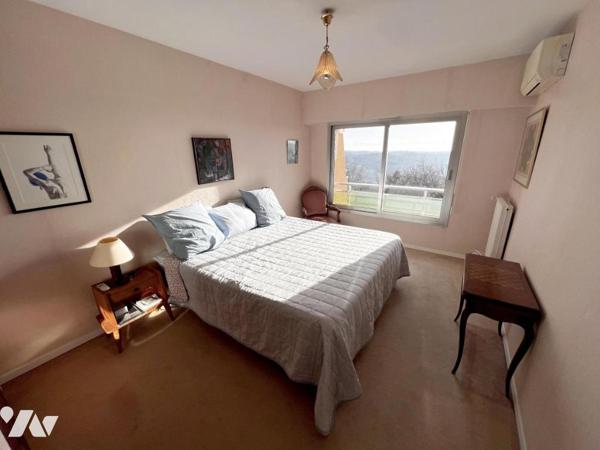 GRASSE, Rés. EMERAUDE, 52 av. Riou Blanquet. 3p de 96,46m² + Cave + Garage double en sus