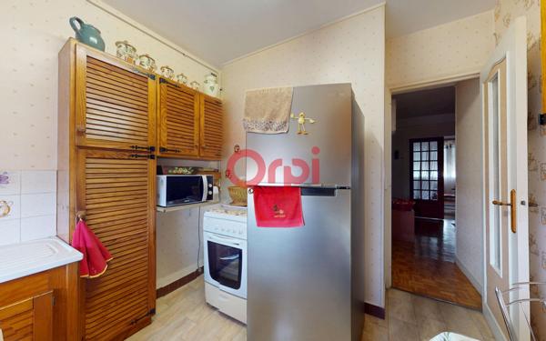 Appartement à vendre    4 pièces • 82,39 m2 Villemomble