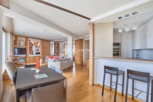 A vendre - appartement  d'exception - vues monuments -  Ile Saint Louis - 75004 - Paris