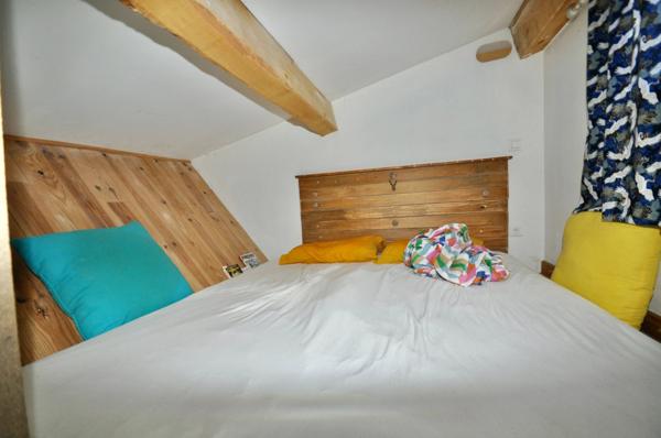 Dpt Alpes de Haute Provence (04), Proche ENTREVAUX à vendre Maison plain pied 2 pièces 50 m² sur 3400 m² de Terrain